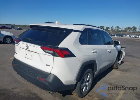 2021 Toyota Rav4 Xle from USA, damaged, VIN 2T3W1RFV6MC092832